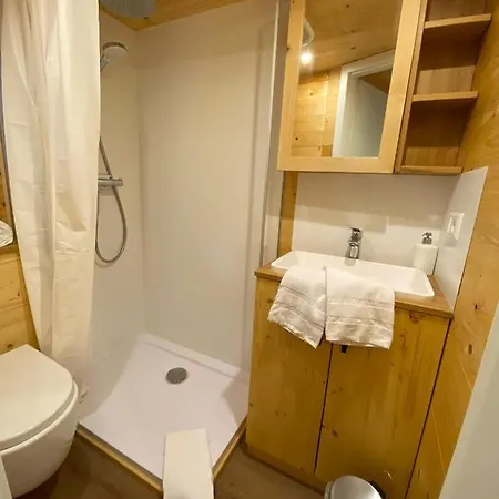 Apartahotel Tiny House Wupper Im Pier9 Tiny House 3*